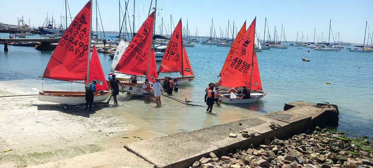 Academy Sail Training